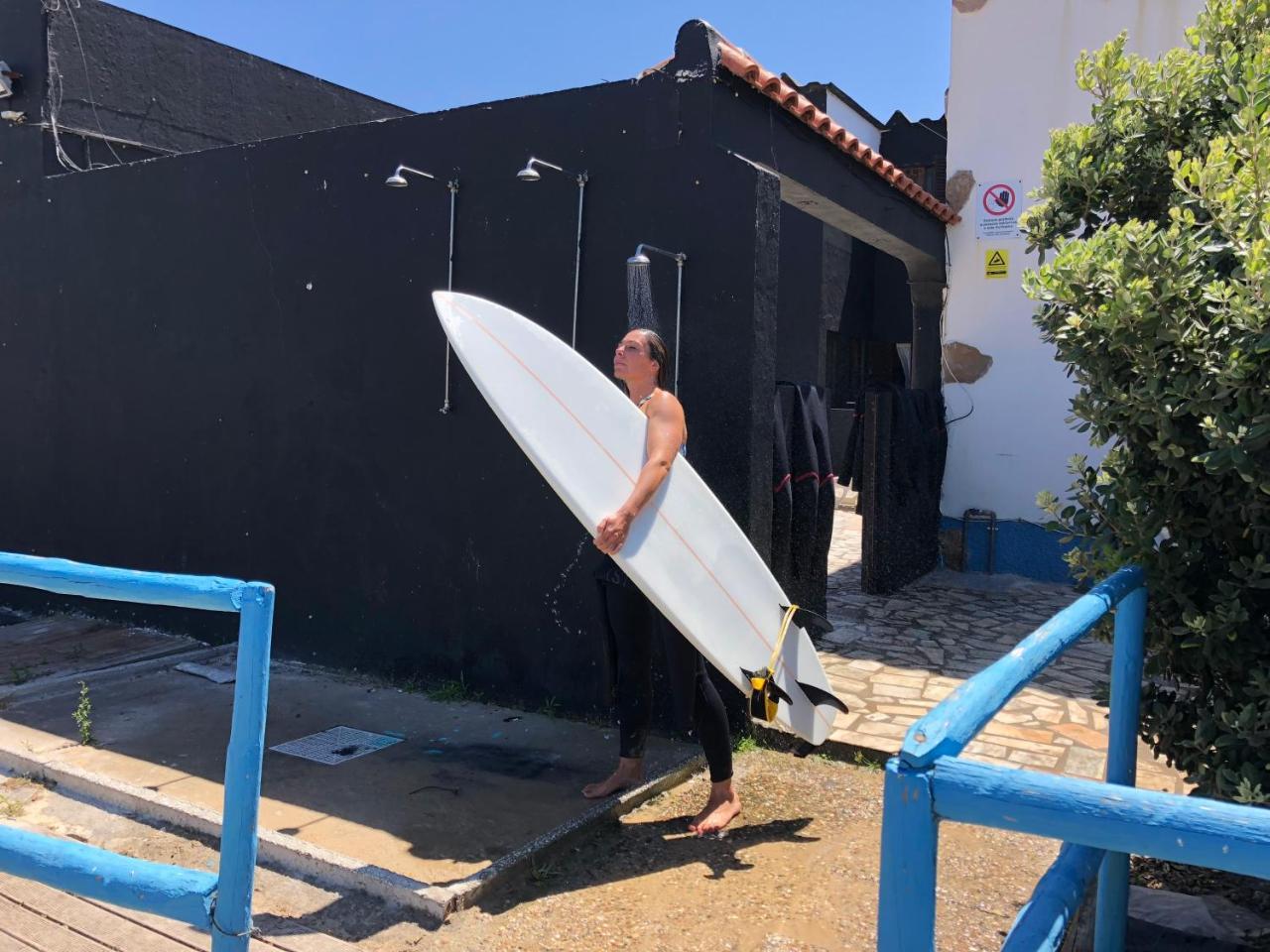 Another Surf Camp Baleal Albergue Exterior foto